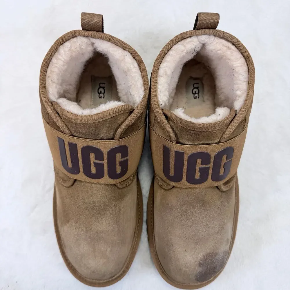 UGG Neumel II Spell Out Suede Chukka Ankle Boots Chestnut (1119392) Mens Size 12